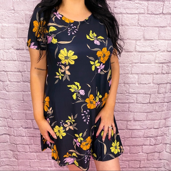 🌀🌺 FLOWER POWER DRESS!💗 - Picture 2 of 6